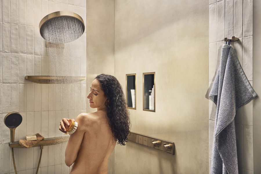 Купить Hansgrohe Rainfinity Porter полка со шланговым подключением 500 держатель слева