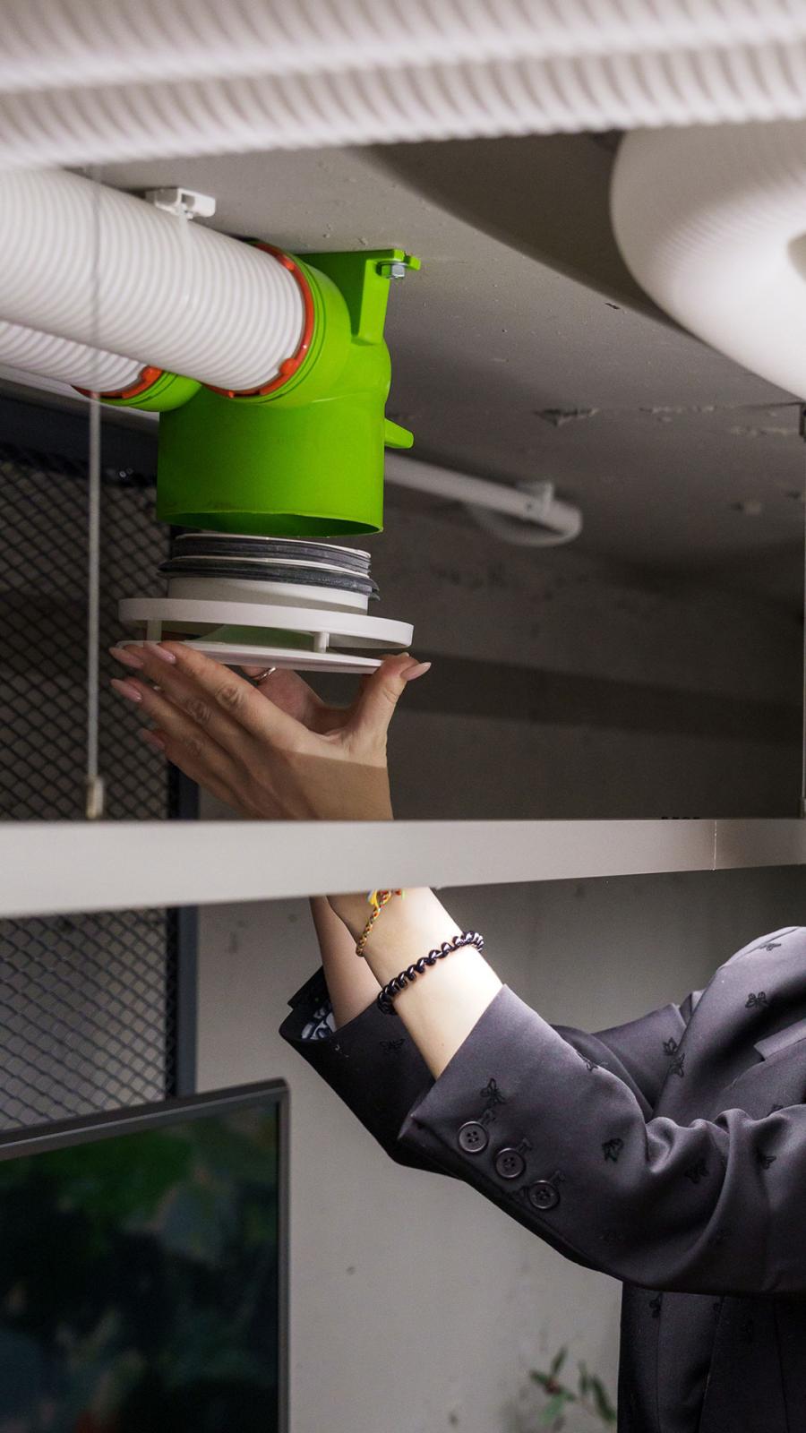 Blizzard Lufttechnik Воздуховод Alpina R1 антимикробный антистатичный ПЭ белый 75x6,5 мм изображение